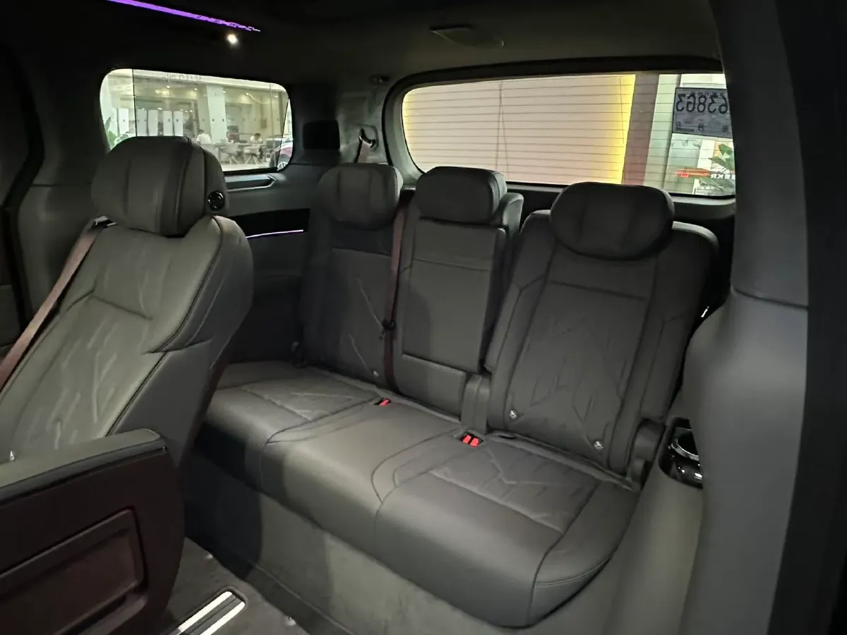 2024 Zeekr 009 BEV 108KWH,autocango,china used car exporter,china ev exporter,chinese used car exporter,chinese used ev exporter