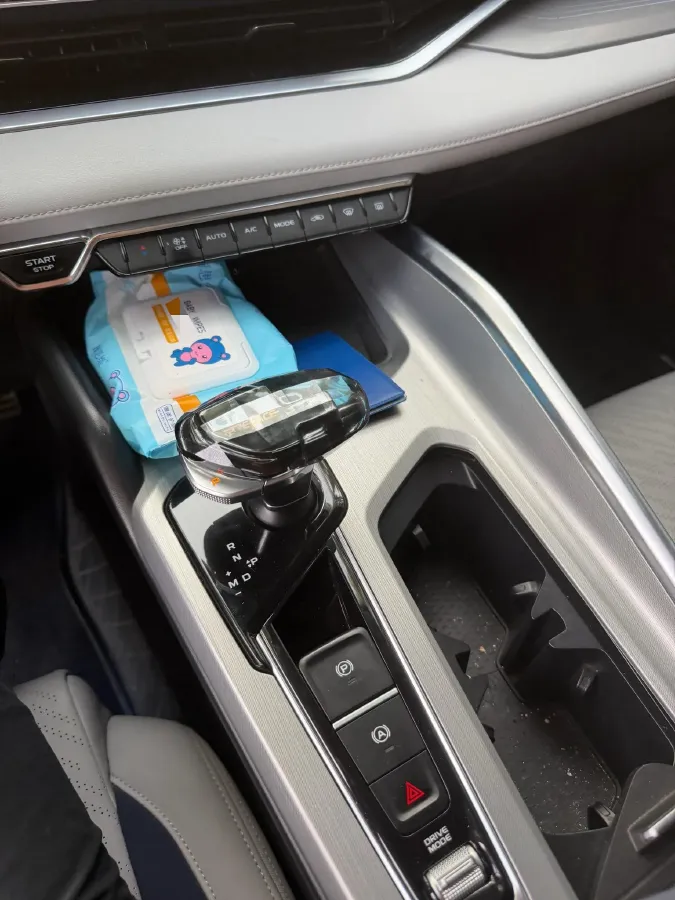 2021 Geely Preface 2.0T 190HP L4 7DCT,autocango,china used car exporter,china ev exporter,chinese used car exporter,chinese used ev exporter