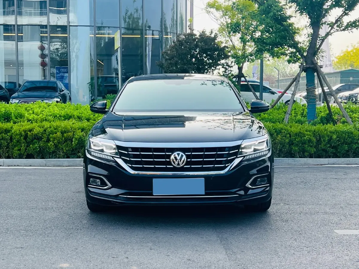 2019 Volvo V40 1.5T 152HP L4 6AT,autocango,china used car exporter,china ev exporter,chinese used car exporter,chinese used ev exporter