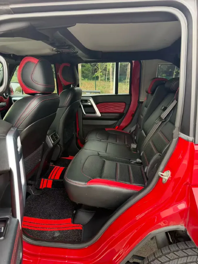 2018 Beijing BJ40 2.3T 250HP L4 6AT,autocango,china used car exporter,china ev exporter,chinese used car exporter,chinese used ev exporter