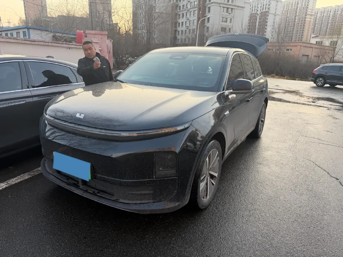 2024 Li L6 Range Extended 154HP L4 REEV 36.8KWH,autocango,china used car exporter,china ev exporter,chinese used car exporter,chinese used ev exporter