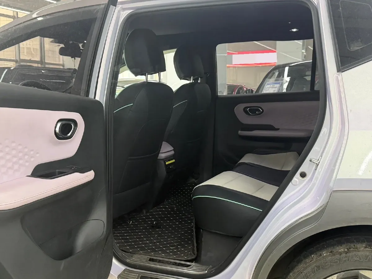 2022 Geely Okavango 1.8T 184HP L4 7DCT,autocango,china used car exporter,china ev exporter,chinese used car exporter,chinese used ev exporter