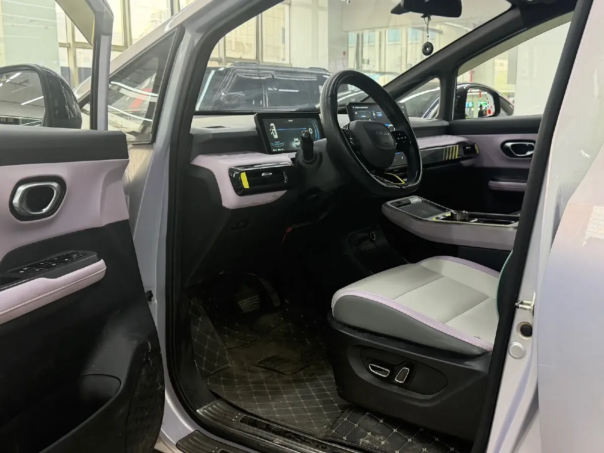 2022 Geely Okavango 1.8T 184HP L4 7DCT,autocango,china used car exporter,china ev exporter,chinese used car exporter,chinese used ev exporter