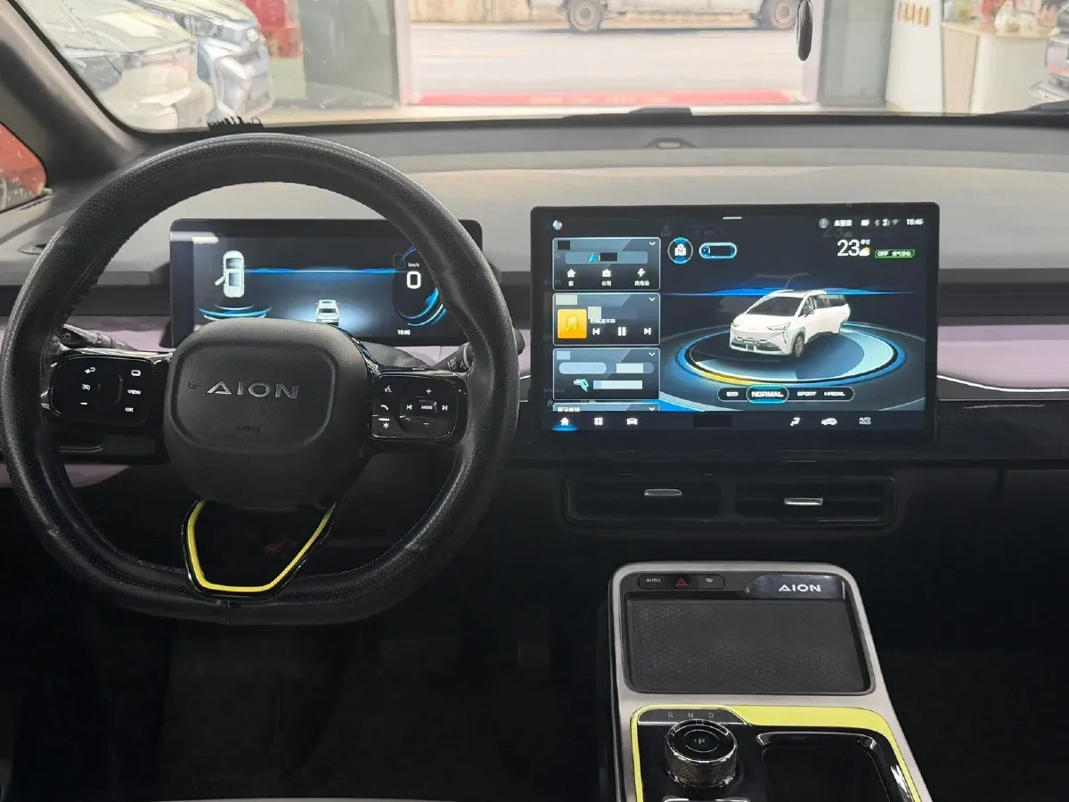 2022 Geely Okavango 1.8T 184HP L4 7DCT,autocango,china used car exporter,china ev exporter,chinese used car exporter,chinese used ev exporter