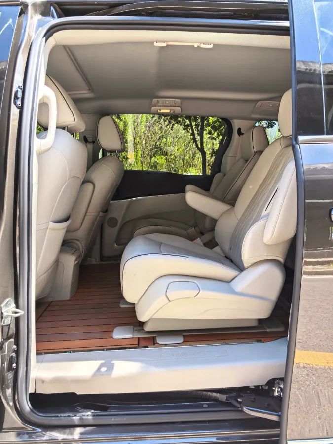 2021 Buick GL8 2.0T 237HP L4 9AT,autocango,china used car exporter,china ev exporter,chinese used car exporter,chinese used ev exporter