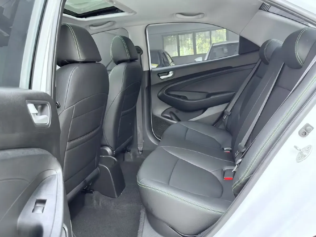 2017 Hyundai Reina 1.4L 95HP L4 4AT,autocango,china used car exporter,china ev exporter,chinese used car exporter,chinese used ev exporter