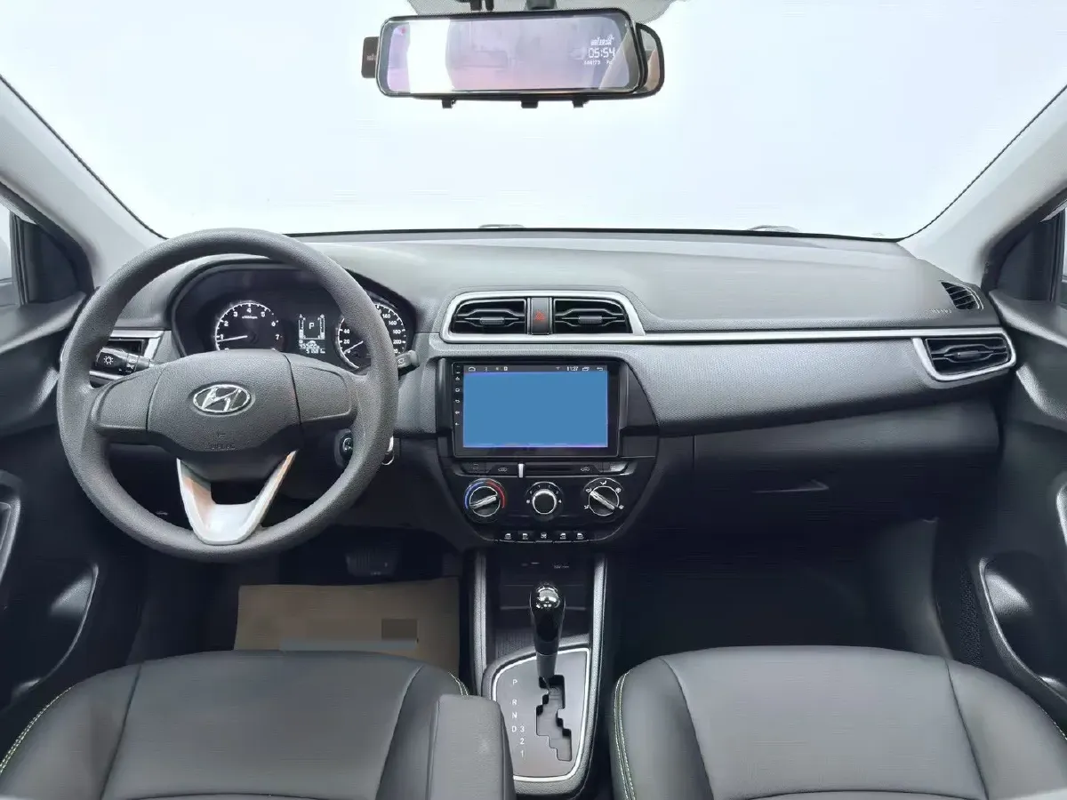 2017 Hyundai Reina 1.4L 95HP L4 4AT,autocango,china used car exporter,china ev exporter,chinese used car exporter,chinese used ev exporter