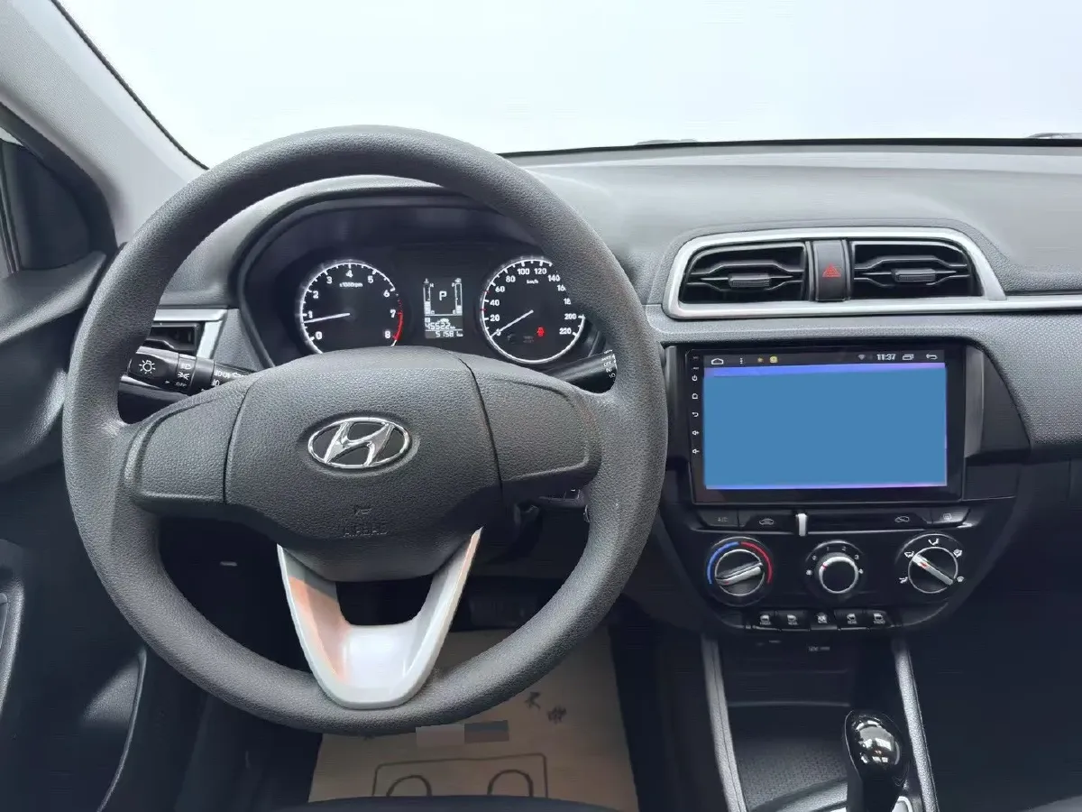 2017 Hyundai Reina 1.4L 95HP L4 4AT,autocango,china used car exporter,china ev exporter,chinese used car exporter,chinese used ev exporter