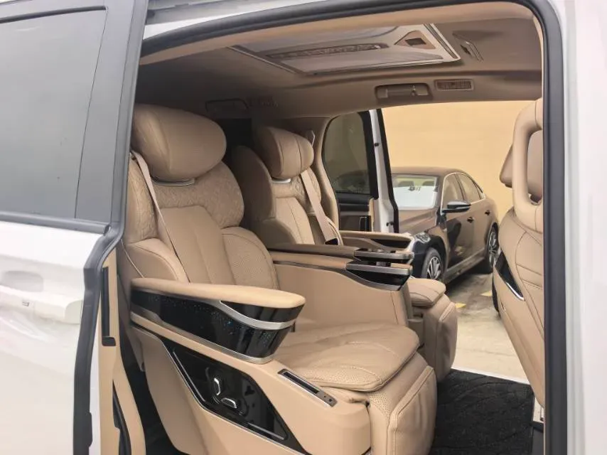 2025 Buick GL8 2.0T 237HP L4 9AT,autocango,china used car exporter,china ev exporter,chinese used car exporter,chinese used ev exporter