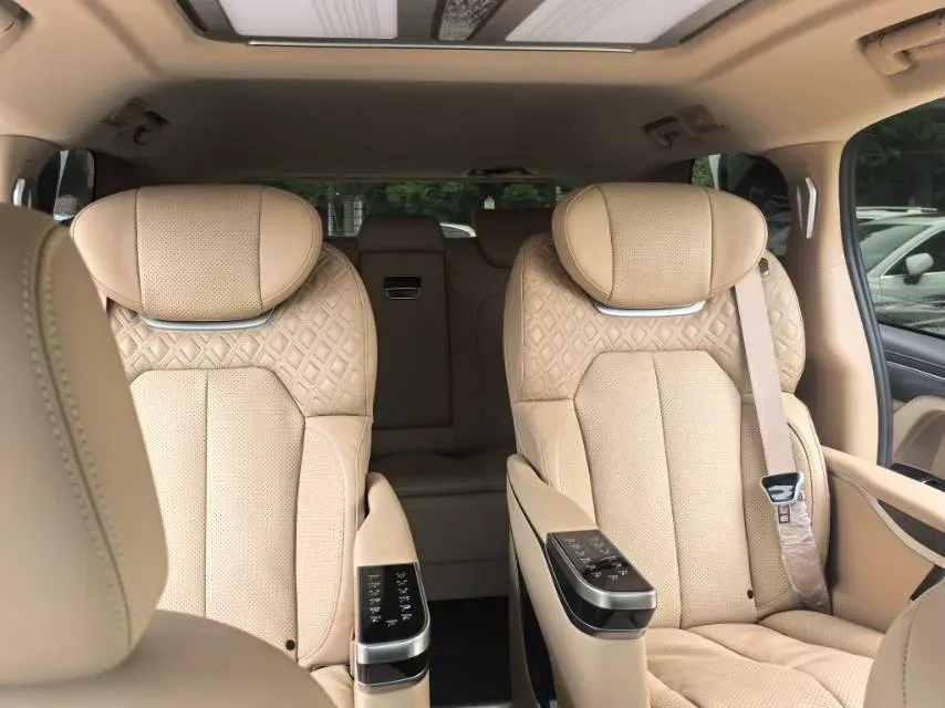 2025 Buick GL8 2.0T 237HP L4 9AT,autocango,china used car exporter,china ev exporter,chinese used car exporter,chinese used ev exporter