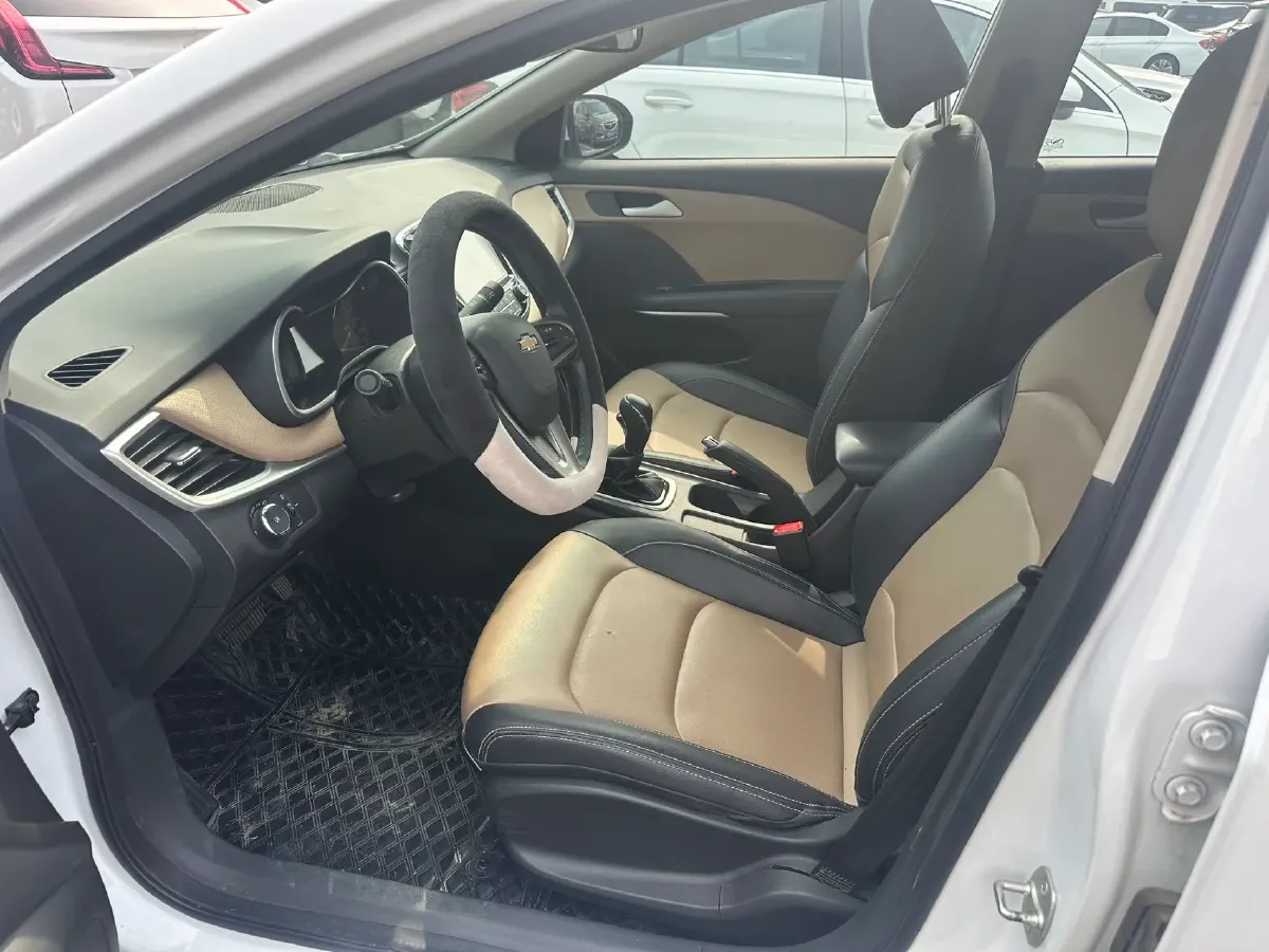 2022 Chevrolet Monza 1.5L 113HP L4 6AT,autocango,china used car exporter,china ev exporter,chinese used car exporter,chinese used ev exporter