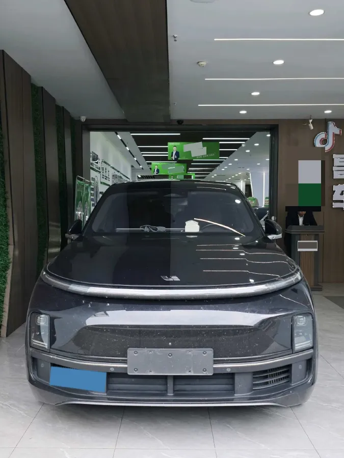 2023 Li L8 Range Extended 154HP REEV 40.9KWH,autocango,china used car exporter,china ev exporter,chinese used car exporter,chinese used ev exporter