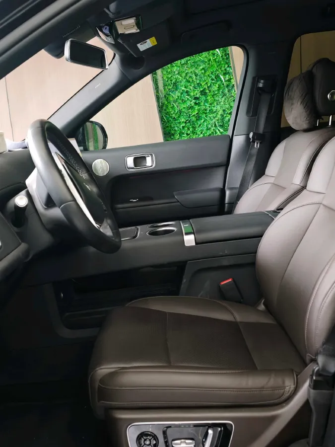 2023 Li L8 Range Extended 154HP REEV 40.9KWH,autocango,china used car exporter,china ev exporter,chinese used car exporter,chinese used ev exporter