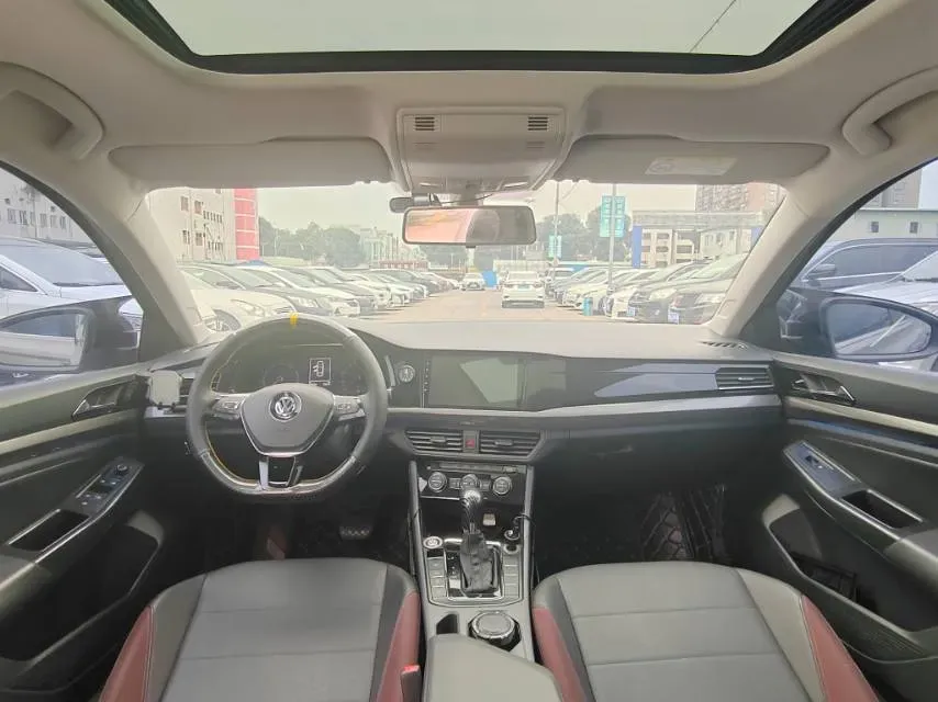 2019 Ford Focus 1.5T 184HP L3 8AT,autocango,china used car exporter,china ev exporter,chinese used car exporter,chinese used ev exporter