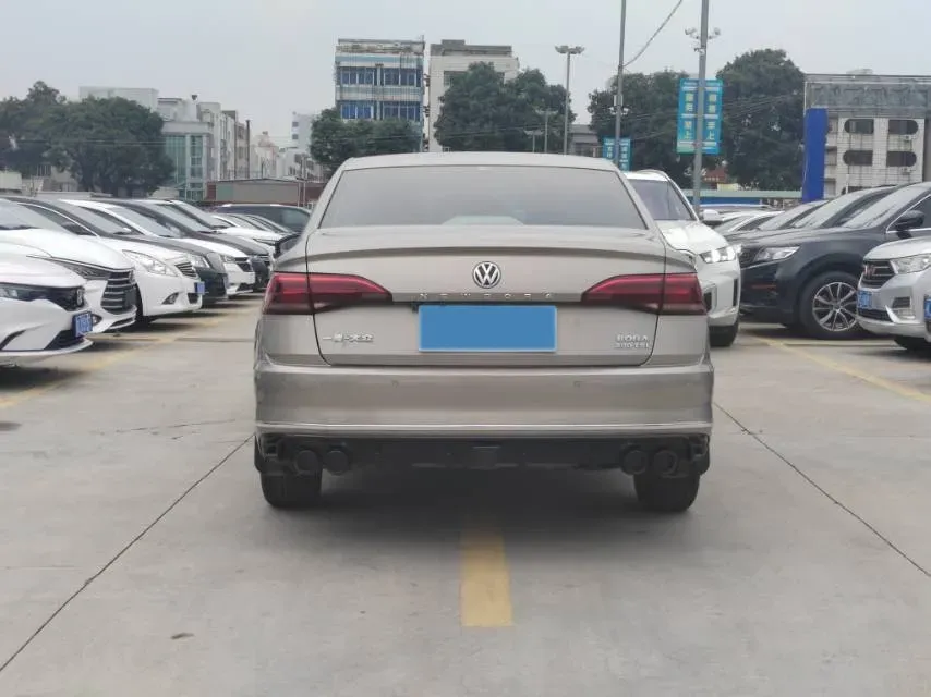 2019 Ford Focus 1.5T 184HP L3 8AT,autocango,china used car exporter,china ev exporter,chinese used car exporter,chinese used ev exporter