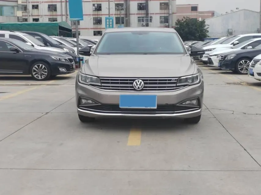 2019 Ford Focus 1.5T 184HP L3 8AT,autocango,china used car exporter,china ev exporter,chinese used car exporter,chinese used ev exporter