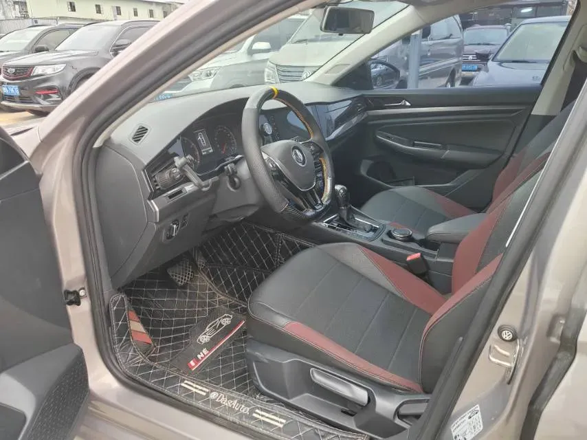 2019 Ford Focus 1.5T 184HP L3 8AT,autocango,china used car exporter,china ev exporter,chinese used car exporter,chinese used ev exporter