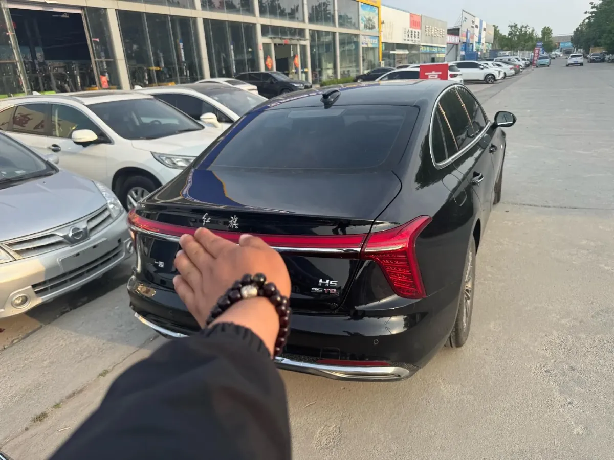 2024 HongQi H5 1.5T 169HP L4 7DCT,autocango,china used car exporter,china ev exporter,chinese used car exporter,chinese used ev exporter