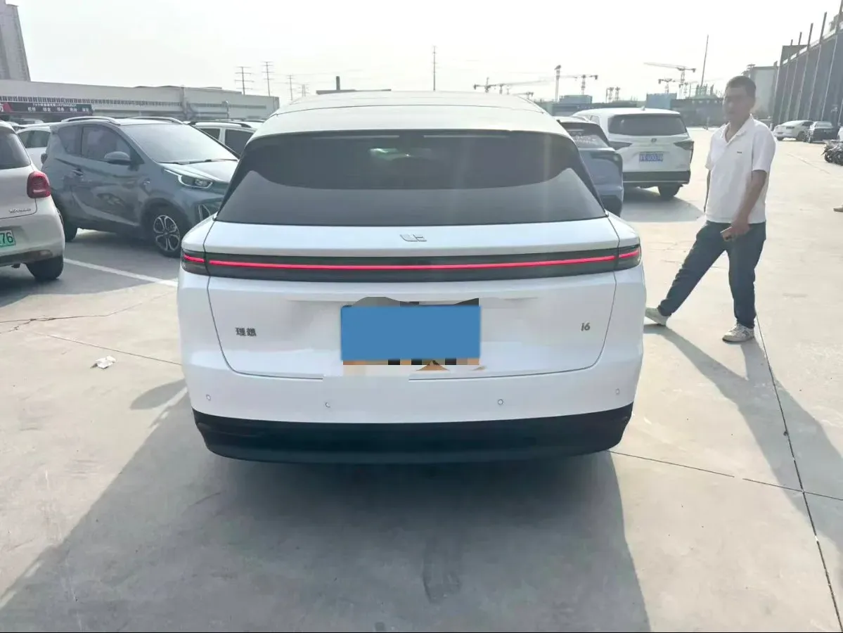 2025 Li i6 BEV,autocango,china used car exporter,china ev exporter,chinese used car exporter,chinese used ev exporter