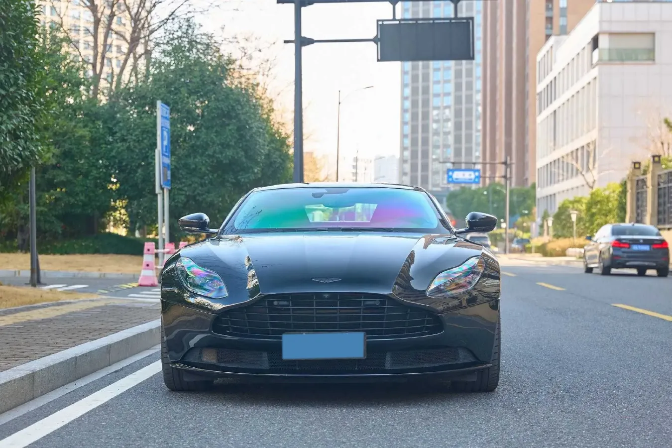 2020 Aston Martin DB11 4.0T 510HP V8 8AT,autocango,china used car exporter,china ev exporter,chinese used car exporter,chinese used ev exporter