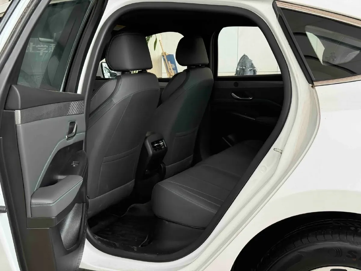 2025 BYD Qin Plus 1.5L 101HP L4 E-CVT PHEV 15.8KWH,autocango,china used car exporter,china ev exporter,chinese used car exporter,chinese used ev exporter