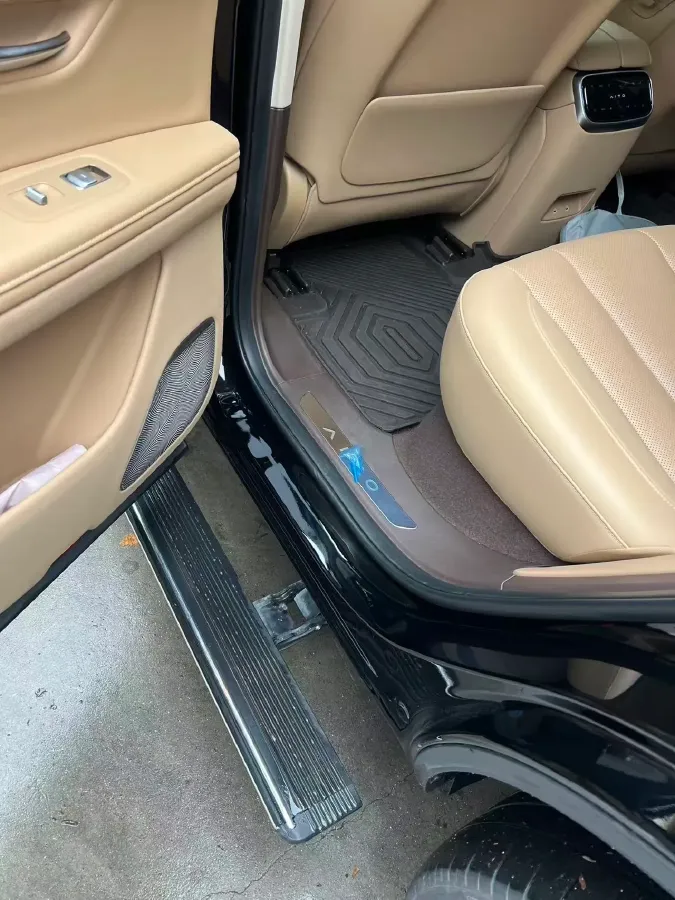 2024 AITO AITO M7 1.5T 152HP L4 REEV 40KWH,autocango,china used car exporter,china ev exporter,chinese used car exporter,chinese used ev exporter