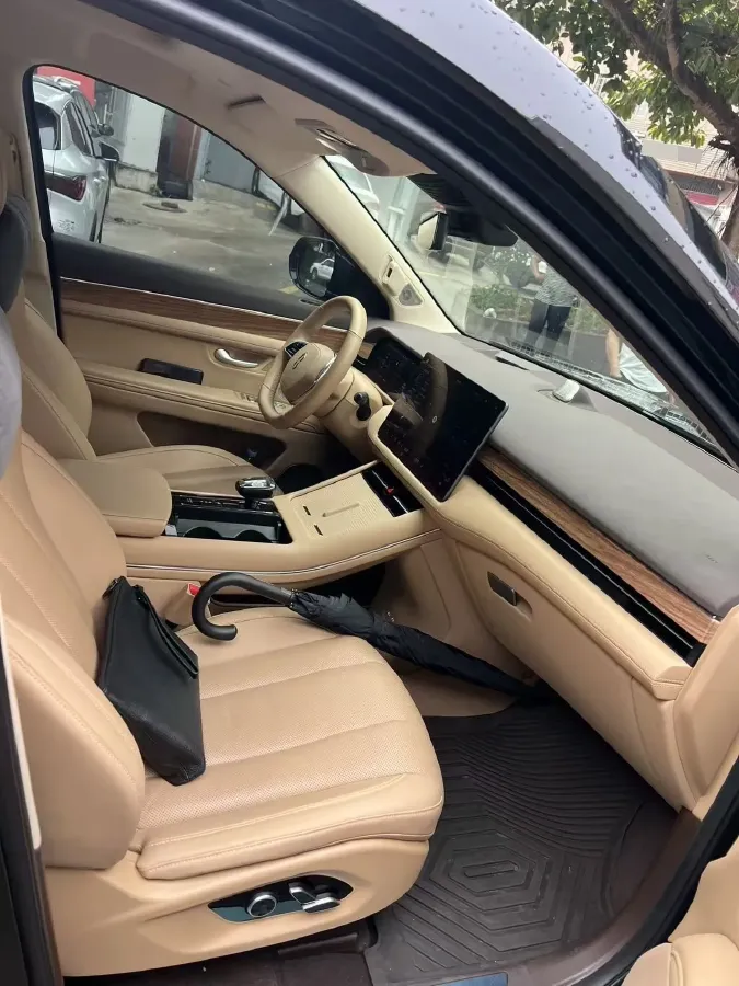 2024 AITO AITO M7 1.5T 152HP L4 REEV 40KWH,autocango,china used car exporter,china ev exporter,chinese used car exporter,chinese used ev exporter