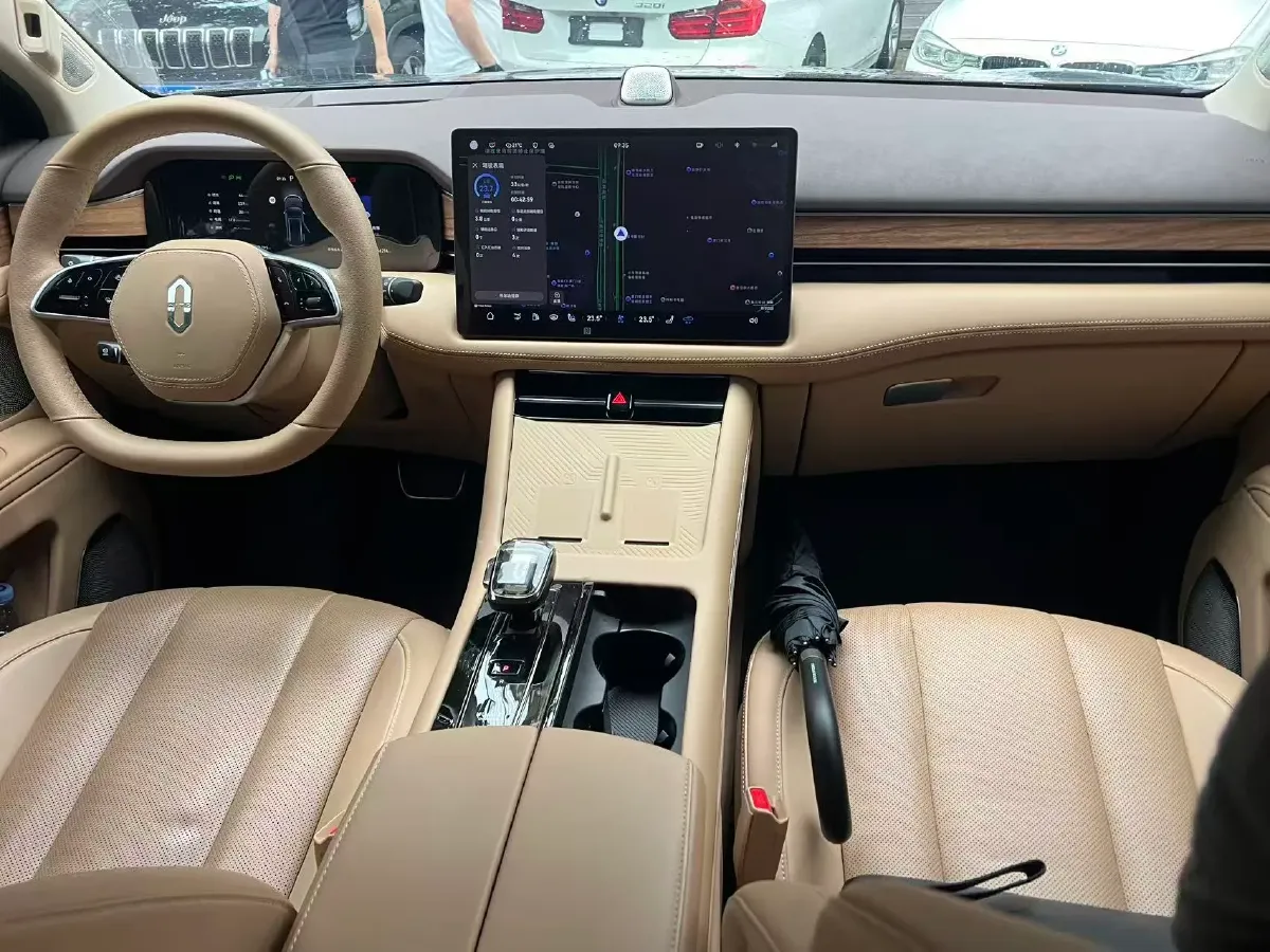 2024 AITO AITO M7 1.5T 152HP L4 REEV 40KWH,autocango,china used car exporter,china ev exporter,chinese used car exporter,chinese used ev exporter