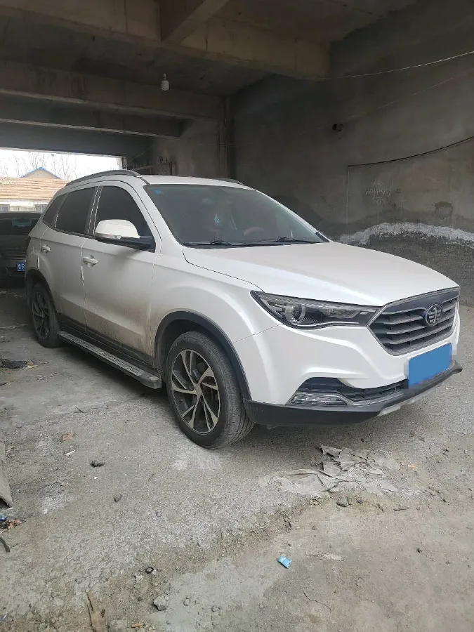 2019 Bestune X40 1.6L 114HP L4 5MT,autocango,china used car exporter,china ev exporter,chinese used car exporter,chinese used ev exporter