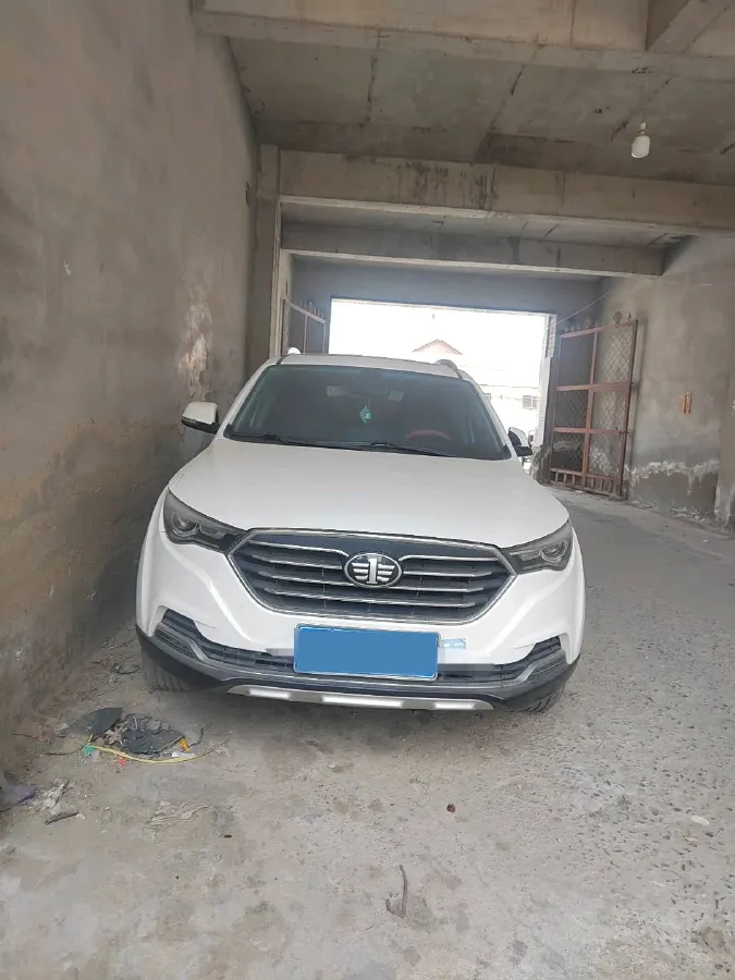 2019 Bestune X40 1.6L 114HP L4 5MT,autocango,china used car exporter,china ev exporter,chinese used car exporter,chinese used ev exporter