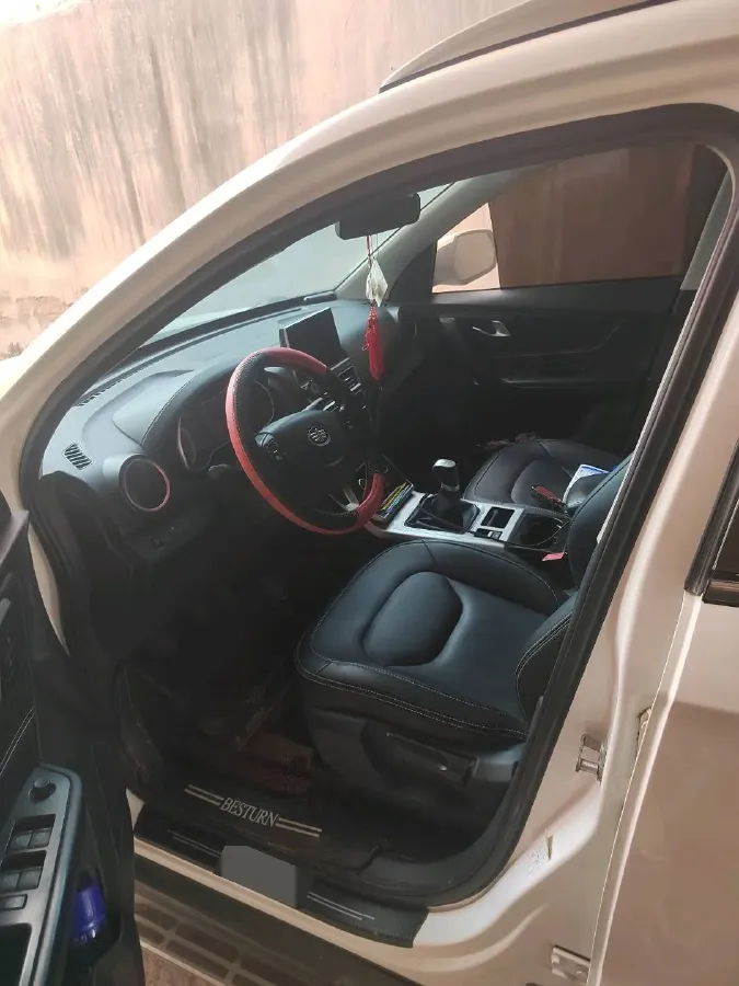 2019 Bestune X40 1.6L 114HP L4 5MT,autocango,china used car exporter,china ev exporter,chinese used car exporter,chinese used ev exporter