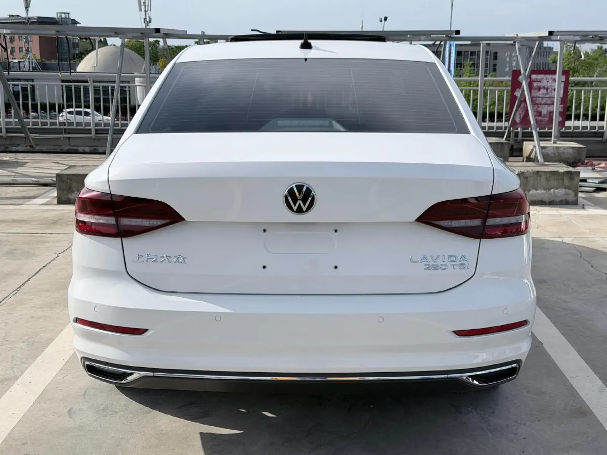 2021 Volkswagen Lavida 1.4T 150HP L4 7DCT,autocango,china used car exporter,china ev exporter,chinese used car exporter,chinese used ev exporter