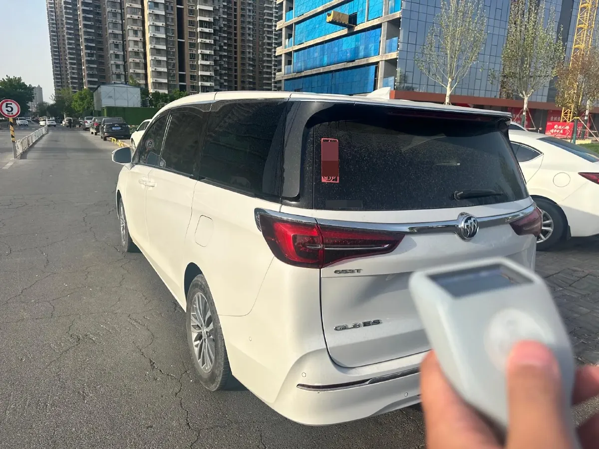 2021 Buick GL8 2.0T 237HP L4 9AT,autocango,china used car exporter,china ev exporter,chinese used car exporter,chinese used ev exporter