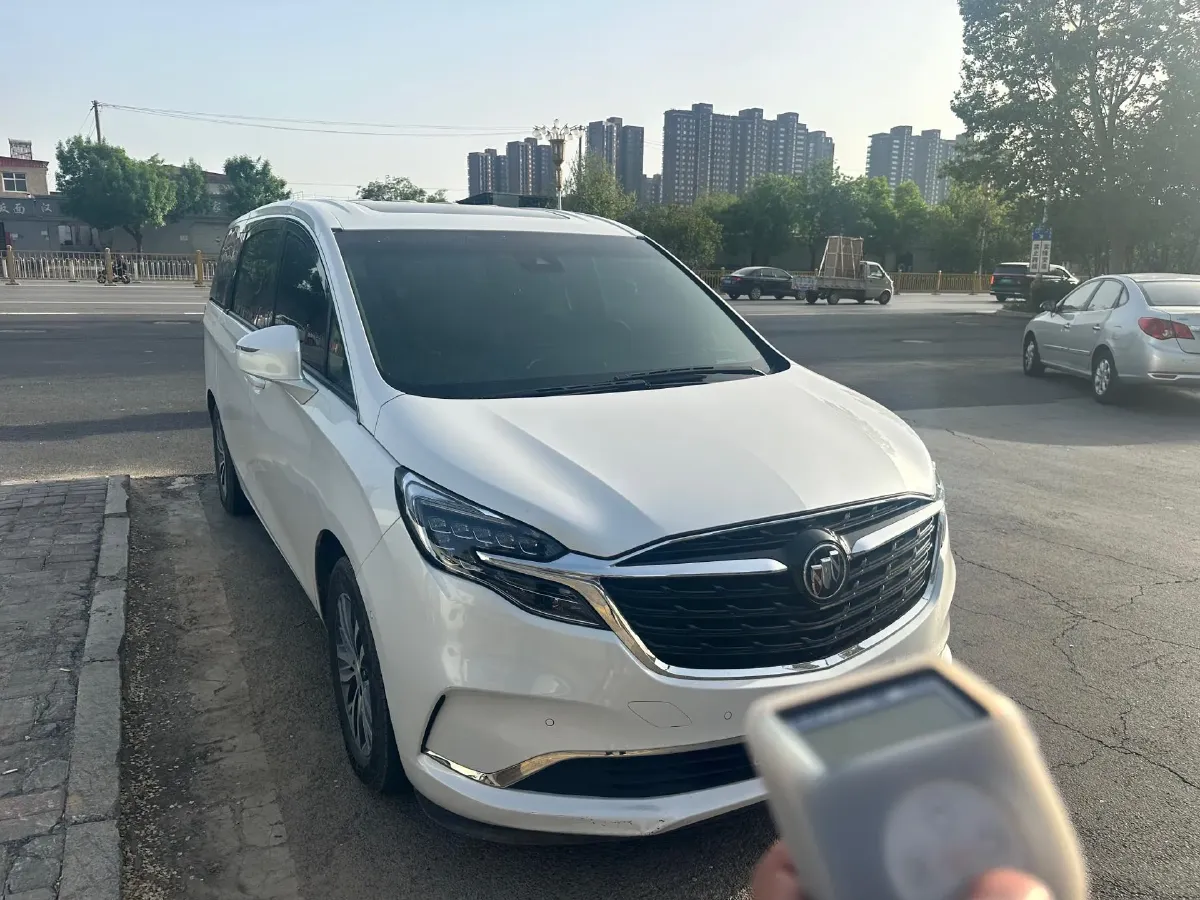 2021 Buick GL8 2.0T 237HP L4 9AT,autocango,china used car exporter,china ev exporter,chinese used car exporter,chinese used ev exporter
