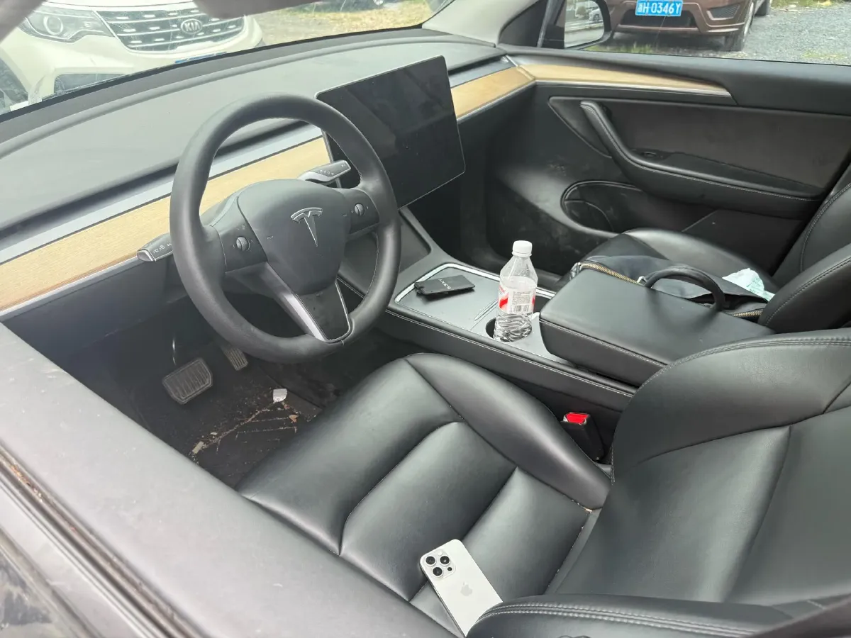 2022 Tesla Model Y BEV 60KWH,autocango,china used car exporter,china ev exporter,chinese used car exporter,chinese used ev exporter