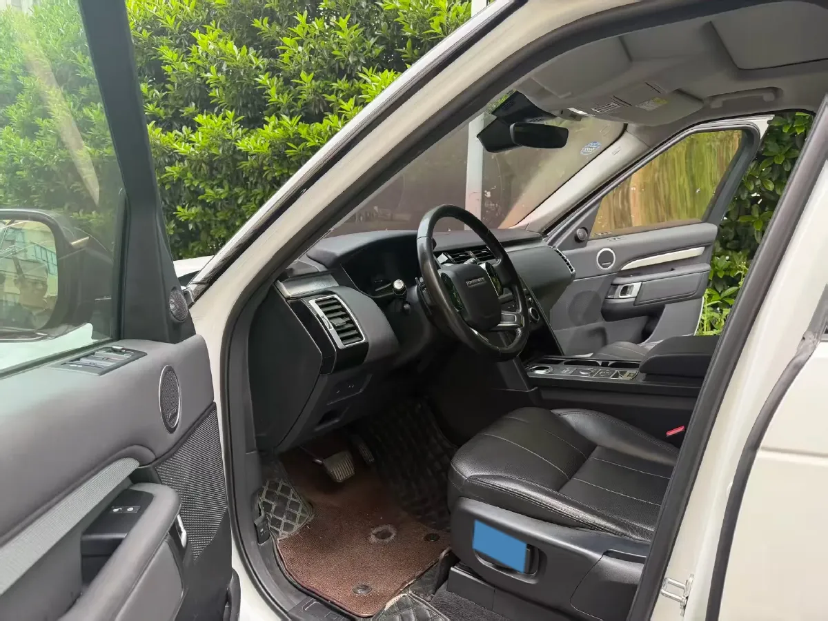 2020 Land Rover Discovery 3.0T 340HP V6 8AT,autocango,china used car exporter,china ev exporter,chinese used car exporter,chinese used ev exporter