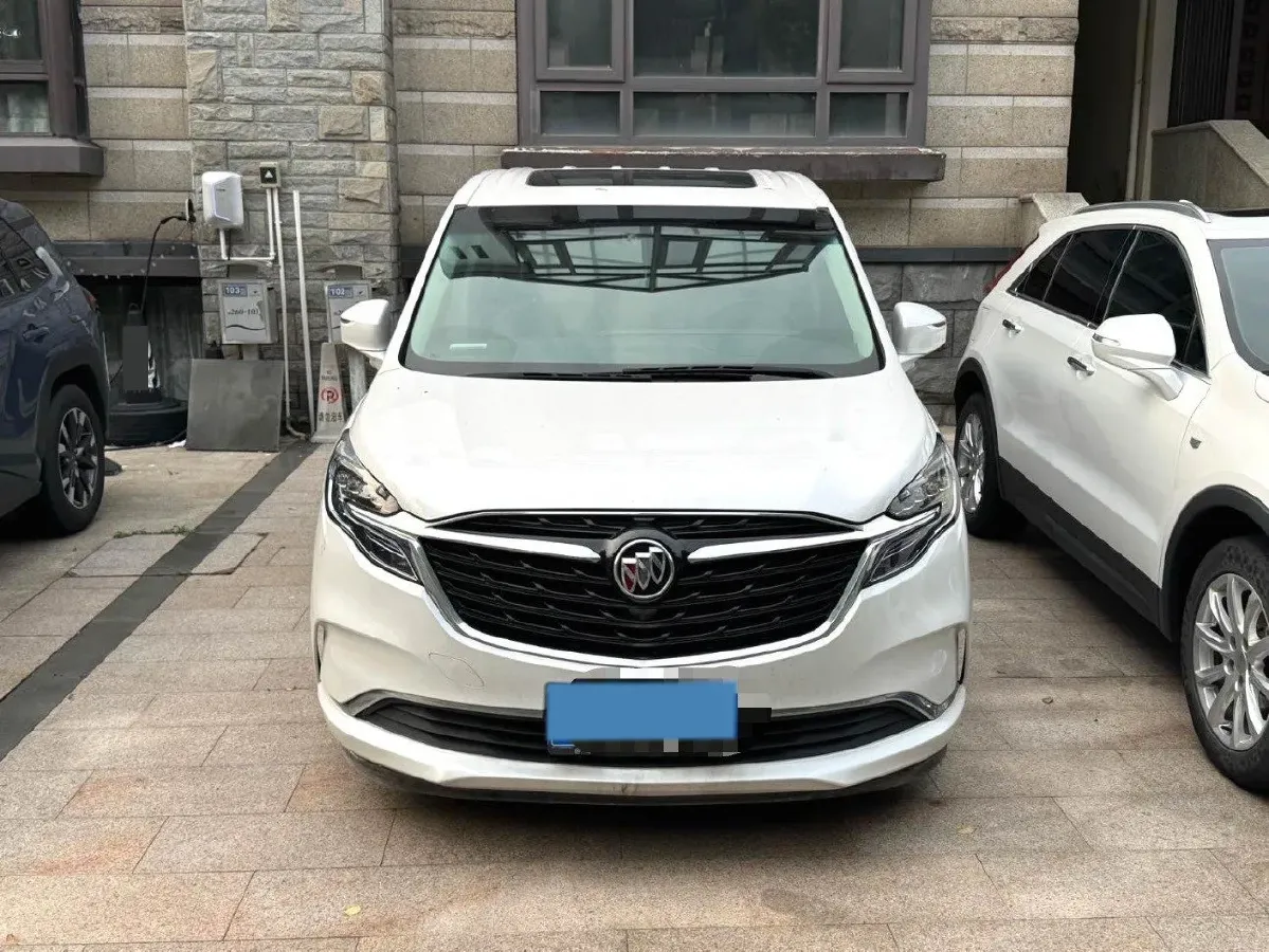 2022 Buick GL8 2.0T 237HP L4 9AT,autocango,china used car exporter,china ev exporter,chinese used car exporter,chinese used ev exporter