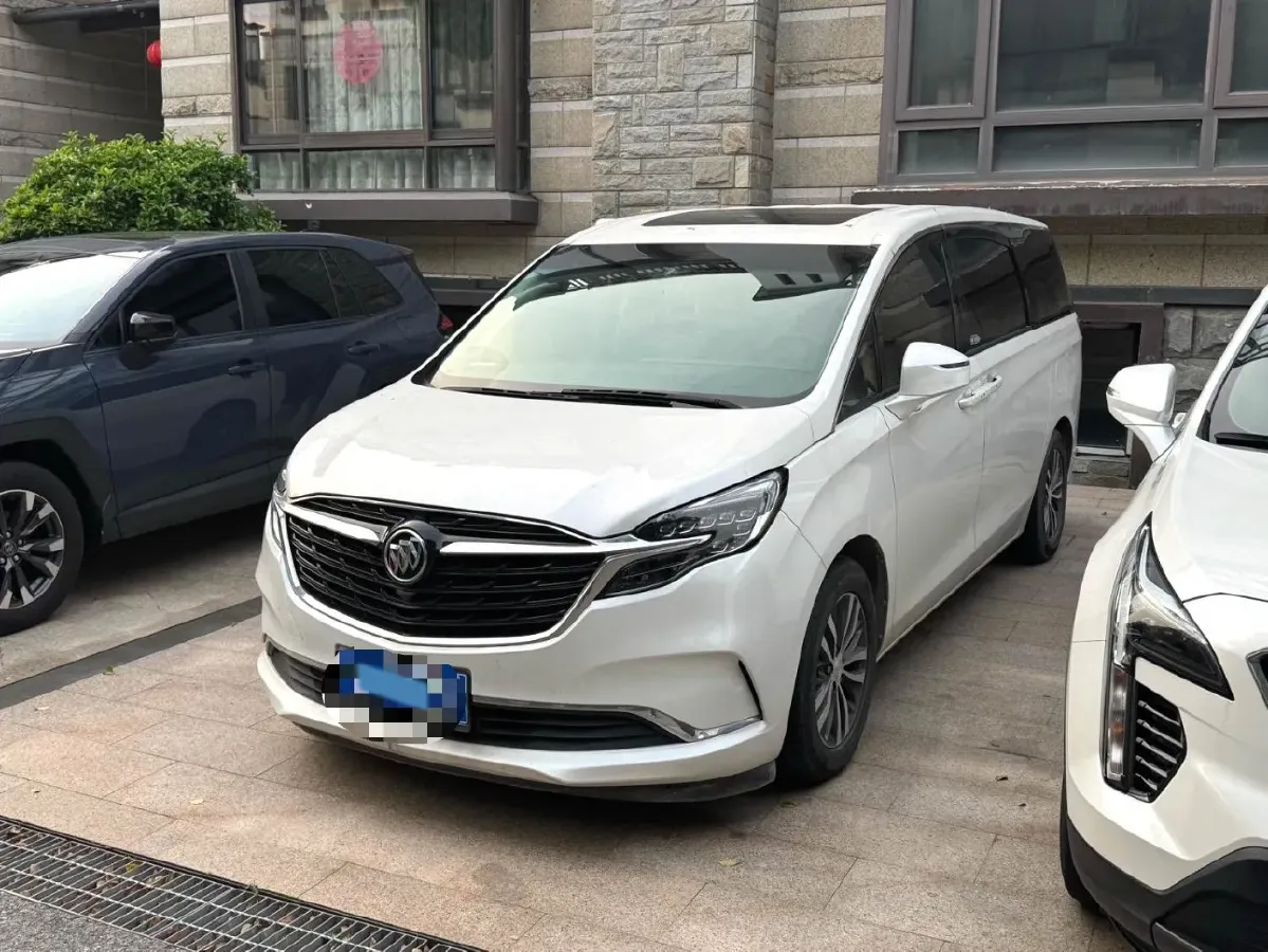 2022 Buick GL8 2.0T 237HP L4 9AT,autocango,china used car exporter,china ev exporter,chinese used car exporter,chinese used ev exporter