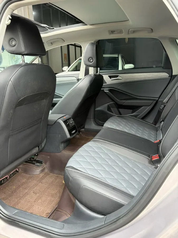 2023 Volkswagen Sagitar 1.5T 160HP L4 7DCT,autocango,china used car exporter,china ev exporter,chinese used car exporter,chinese used ev exporter