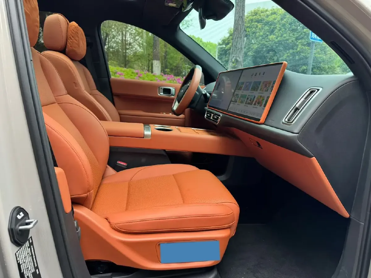 2024 Li L6 Range Extended 154HP L4 REEV 36.8KWH,autocango,china used car exporter,china ev exporter,chinese used car exporter,chinese used ev exporter