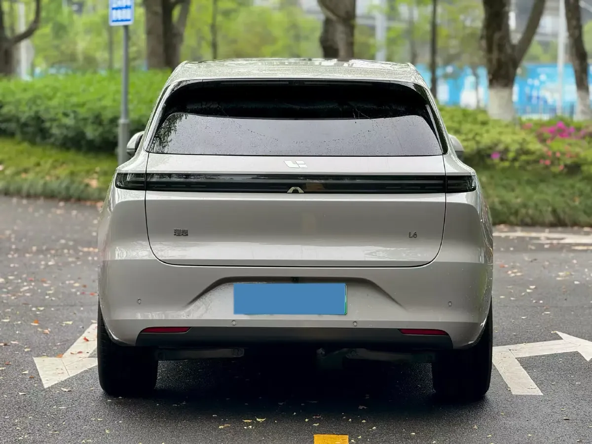 2024 Li L6 Range Extended 154HP L4 REEV 36.8KWH,autocango,china used car exporter,china ev exporter,chinese used car exporter,chinese used ev exporter