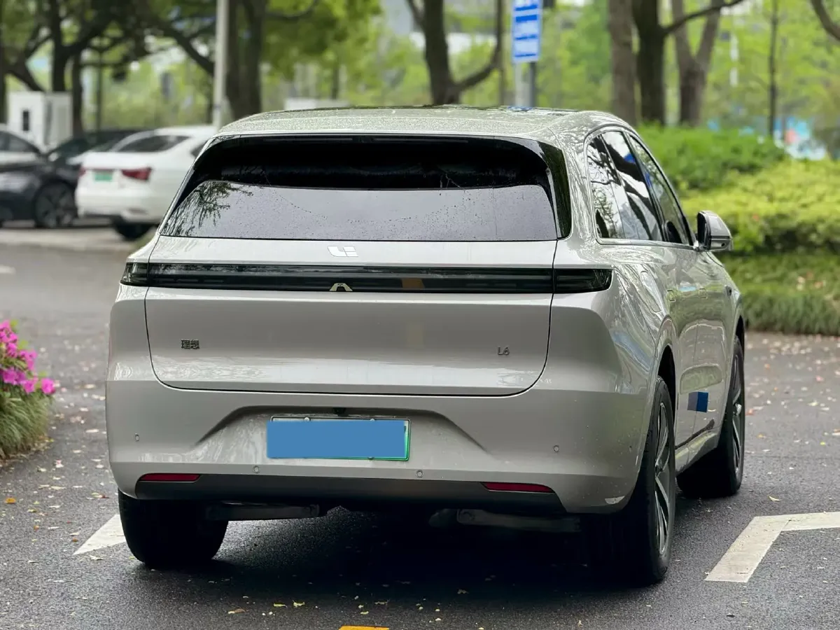 2024 Li L6 Range Extended 154HP L4 REEV 36.8KWH,autocango,china used car exporter,china ev exporter,chinese used car exporter,chinese used ev exporter