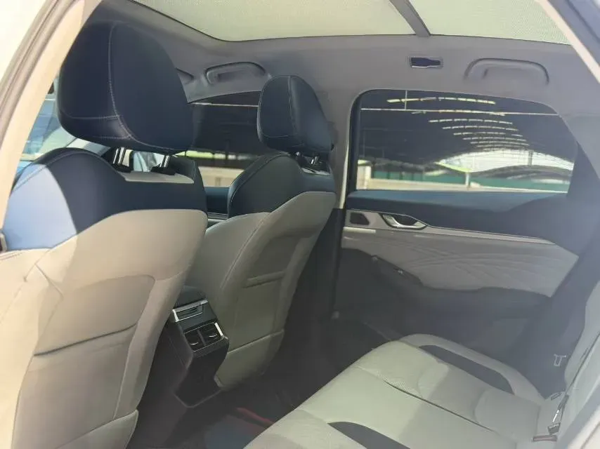 2020 Geely Tugella 2.0T 238HP L4 8AT,autocango,china used car exporter,china ev exporter,chinese used car exporter,chinese used ev exporter