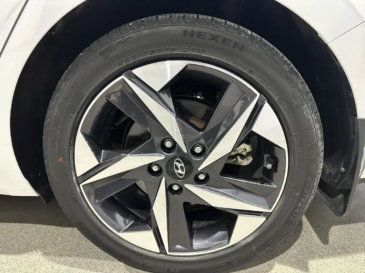 2021 Hyundai Elantra 1.5L 115HP L4 CVT,autocango,china used car exporter,china ev exporter,chinese used car exporter,chinese used ev exporter