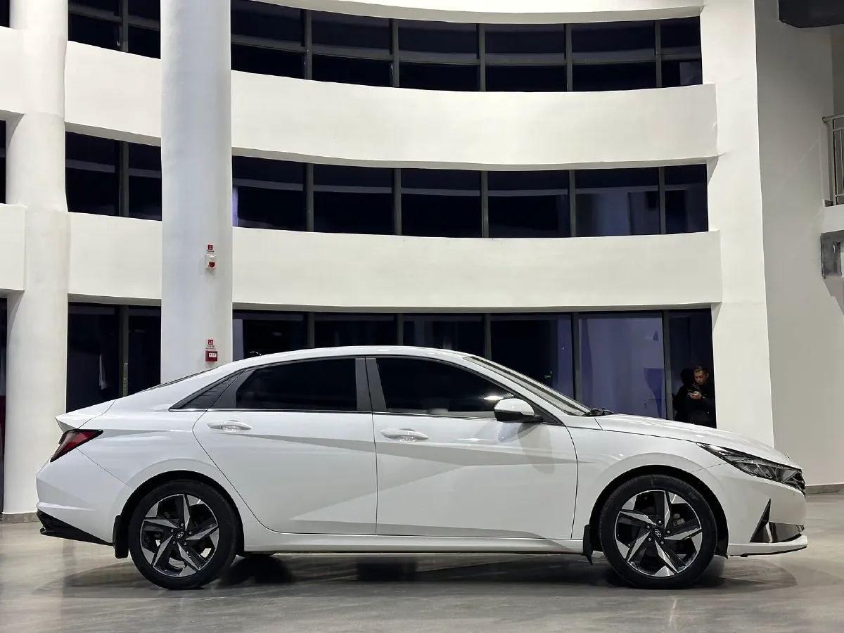 2021 Hyundai Elantra 1.5L 115HP L4 CVT,autocango,china used car exporter,china ev exporter,chinese used car exporter,chinese used ev exporter