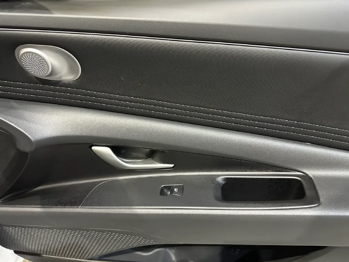 2021 Hyundai Elantra 1.5L 115HP L4 CVT,autocango,china used car exporter,china ev exporter,chinese used car exporter,chinese used ev exporter