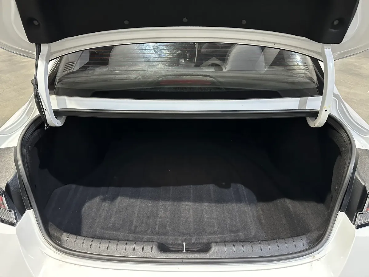 2021 Hyundai Elantra 1.5L 115HP L4 CVT,autocango,china used car exporter,china ev exporter,chinese used car exporter,chinese used ev exporter