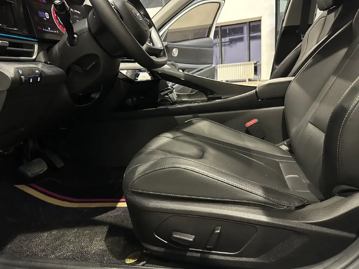 2021 Hyundai Elantra 1.5L 115HP L4 CVT,autocango,china used car exporter,china ev exporter,chinese used car exporter,chinese used ev exporter