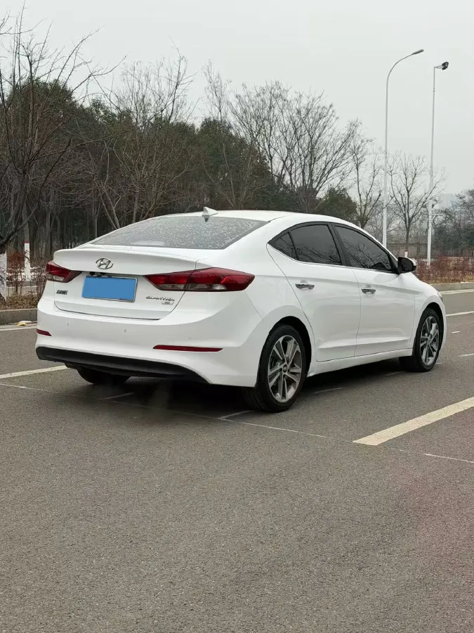 2016 Hyundai Elantra 1.6L 130HP L4 6AT,autocango,china used car exporter,china ev exporter,chinese used car exporter,chinese used ev exporter