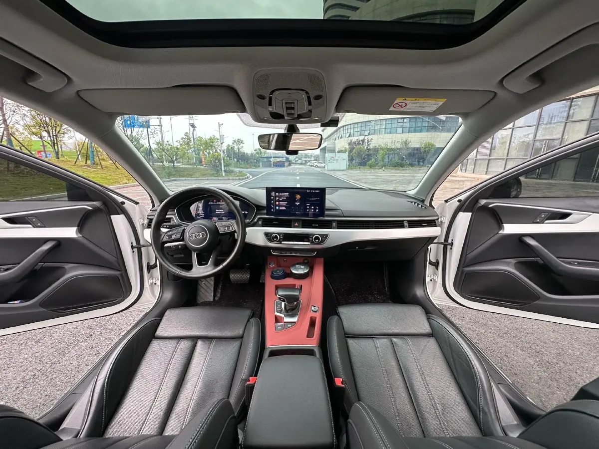 2020 Audi A4L 2.0T 190HP L4 7DCT,autocango,china used car exporter,china ev exporter,chinese used car exporter,chinese used ev exporter